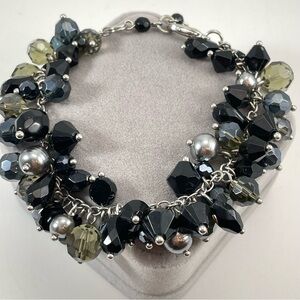 Stunning Unsigned Black Silver Faceted Glass Beaded Statement Bracelet
